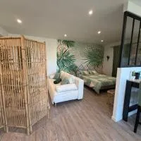Studio ambiance ZEN, hotel u gradu 'Riantec'