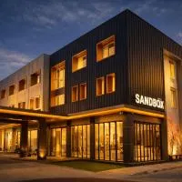 โรงแรมแซนด์บอกซ์ นครศรีธรรมราช, hotelli kohteessa Nakhon Si Thammarat
