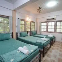 랏차부리에 위치한 호텔 บ้านห้วยลูกนกฟาร์มสเตย์ Banhuailuknok Farmstay