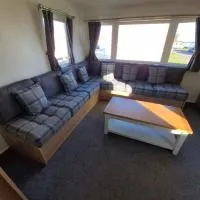 Lyon's Robin Hood Rhyl 8 Berth Caravan, hotel en Rhyl