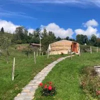 Yourte à la ferme, hotel em Ramonchamp