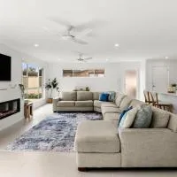 Callala Living - Pet Friendly - 5 Min Walk to Beach,位于卡拉拉海滩的酒店
