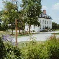 Domaine Du Roncemay - Hôtel, Restaurants, Spa & Golf, hôtel à Aillant-sur-Tholon