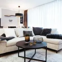 Feel Home Apartments 501 - 502 - Seeblick - Bergblick - Balkon - kostenloser Parkplatz, ξενοδοχείο σε Emmetten
