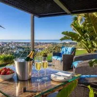 Alta Luminara Boutique Residence Sea View Terraces Marbella Hills, hotel u gradu Benavis