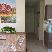 Your Cozy Summer Getaway, hotel i Chaguanas