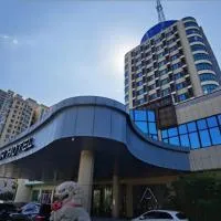 Atour Hotel (Baimaiquan Jinan Shuangshan Street), hotel sa Jinan