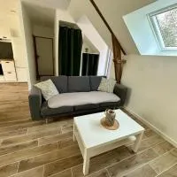 Appartement entre ciel et campagne، فندق في بلورميل