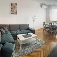 Spacious 2-bedroom apartment in Topoľčianky with parking, hotel u gradu Topoľčianky