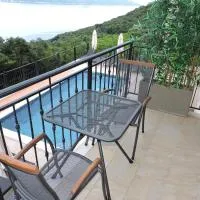 Cozy Suite for 2 with Balcony & Sea View Villa Elma، فندق في موتشينيسكا دراغا