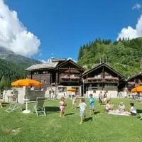 Incanto Walser Apartments Testa, hotel di Macugnaga