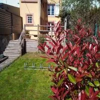 L'OASIS maisonnette centre ville 3 chambres terrasse espace vert privé parc sainte croix center parc 20 minutes, hotel a Sarrebourg