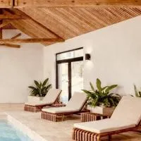 LE BAIN SAUVAGE - Lodges & spa - Pyrénées, hotel u gradu 'Bedous'