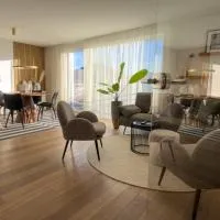 "SONNENGRÜN" - Premium Apartments Seekirchen, Balkon, hotelli Seekirchen Marktissa