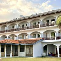 Sri Gemunu Beach Resort, hotel en Unawatuna