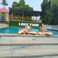 Lake view Resort cherai, hotel em Cherai Beach