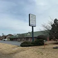 골즈버러에 위치한 호텔 Lodge Inn Extended Stay