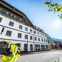 Landhotel Postgut - Tradition seit 1549, Hotel in Tweng