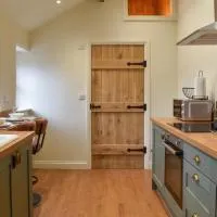 The Cowshed - Uk50283, hotell i Earl Sterndale