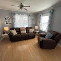 Hearth and Bay private entire home, Hotel in Dalhousie