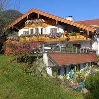 Pension Berghof, hotel in Brannenburg
