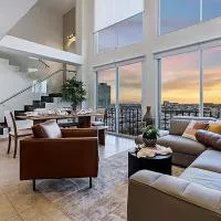 Departamento Penthouse en Juriquilla con alberca climatizada y terraza, hotel a Juriquilla