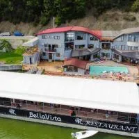 Pensiune - Restaurant Bellavista, хотел в Дубова