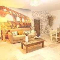 Mas Shantala gîte de charme 6 personnes avec jacuzzi, hôtel à Cassagnoles
