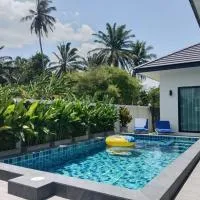 Niramit Pool Villa, hotel u gradu Ban Chong Phli