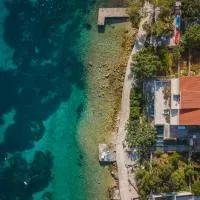 Apartmani Maričić، فندق في لومباردا