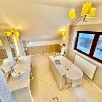 Villa Velora - luxury & wellness, hotel sa Odorheiu Secuiesc