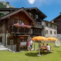 Incanto Walser Apartments Ronco, hotel di Macugnaga