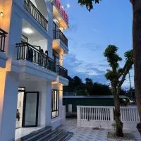 New Hotel Thiên Cầm, hotel Cẩm Xuyên városában