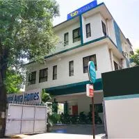 FabHotel Aura Homes - Nr Khandoba Mandir, hotel Csincsvádban
