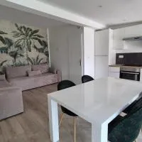 Belle dépendance: Saint-Martin-la-Plaine şehrinde bir otel