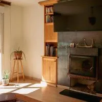 Cozy apartment in the mountains, hotel di Bronchales