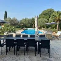 Les Palmiers, hotel in Le Muy