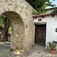 Casita Pozo de la Nieve, hotel en Iznatoraf