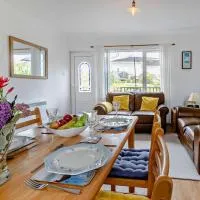 2 Bed in Helston oc-36430, מלון במאליון
