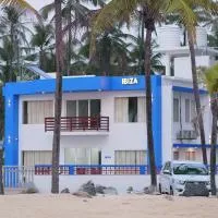 IBIZA - 4 Bedroom Villa – hotel w mieście Kannur