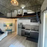 Loft Alla Porta di Sotto Fivizzano, hotel v destinaci Fivizzano