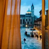 Residenza dei Capitani - Piazza del Popolo, hotel en Ascoli Piceno