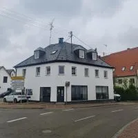 My Pension City Stadtbergen Augsburg: Stadtbergen şehrinde bir otel