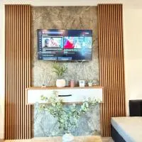 Luxury Brand New Apartments Iulius Mall Suceava, hotel sa Suceava