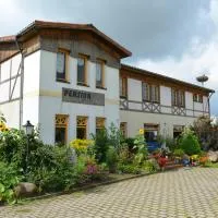 Pension Moritz unterm Storchennest -16303 Schwedt,Schwedter Allee1, hotel en Schwedt