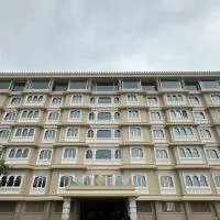 Sarju Palace, hotel i Valsad