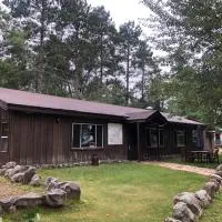 Gresham Shores - Lil' Sunfish - PET FRIENDLY, hotel a Arbor Vitae