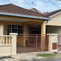 Homestay 3U MU5L1M Only, hotel in Cukai