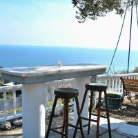 Off Grid Romance in Samos:  bir otel