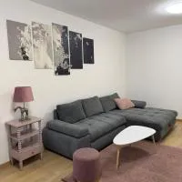 Moderne zentrale Wohnung, hotel di Grosspetersdorf